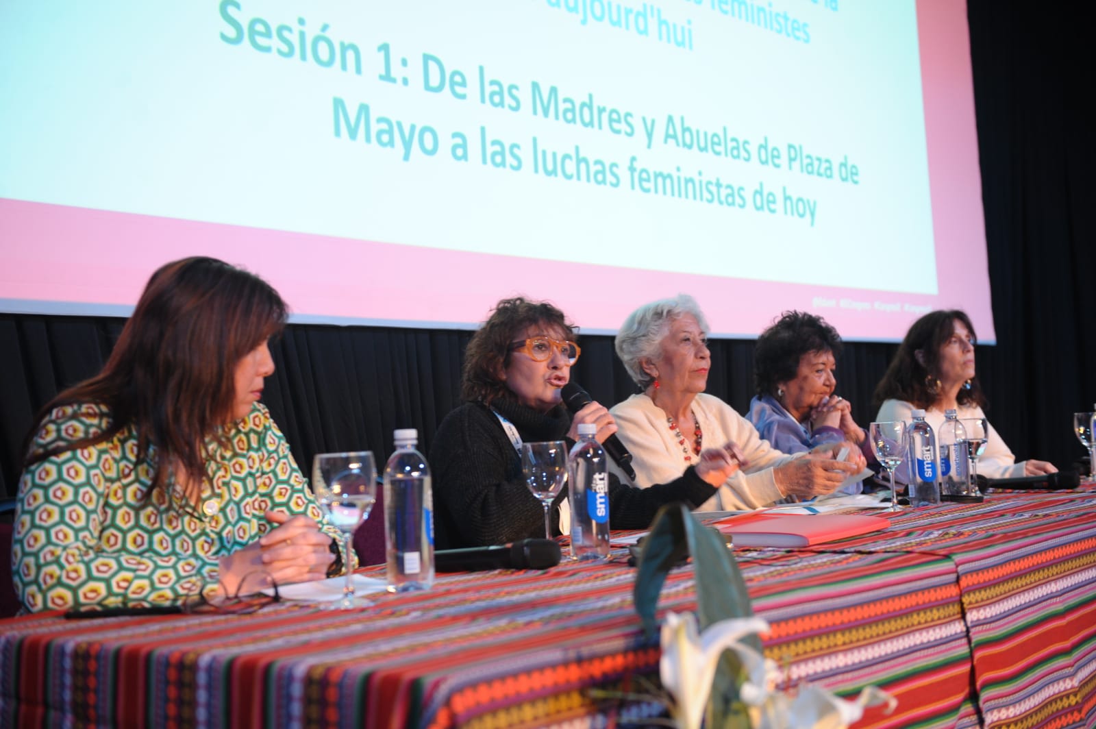 ENCUENTRO DE MUJERES DE LA INTERNACIONAL DE LA EDUCACIÓN CON EMOTIVO PANEL: "DE LAS MADRES Y ABUELAS DE PLAZA DE MAYO A LAS LUCHAS FEMINISTAS DE HOY"