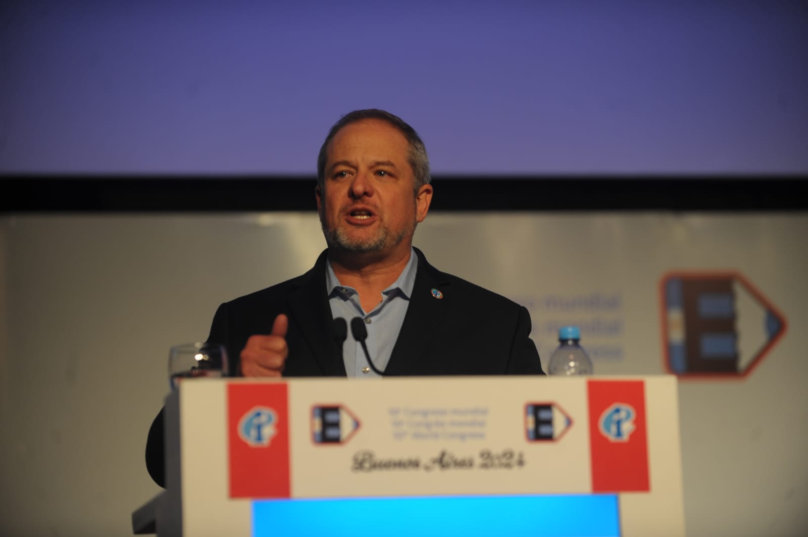 DAVID EDWARDS REALIZA UN BALANCE DE LO ACTUADO POR LA INTERNACIONAL DE LA EDUCACIÓN EN ESTOS CINCO AÑOS