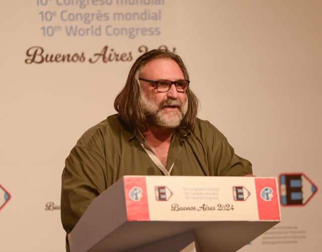 DISCURSO DE ROBERTO BARADEL, SECRETARIO GENERAL ADJUNTO DE LA CTERA Y MIEMBRO ELECTO DEL CONSEJO MUNDIAL DE LA IE, EN LA PLENARIA DEL CONGRESO