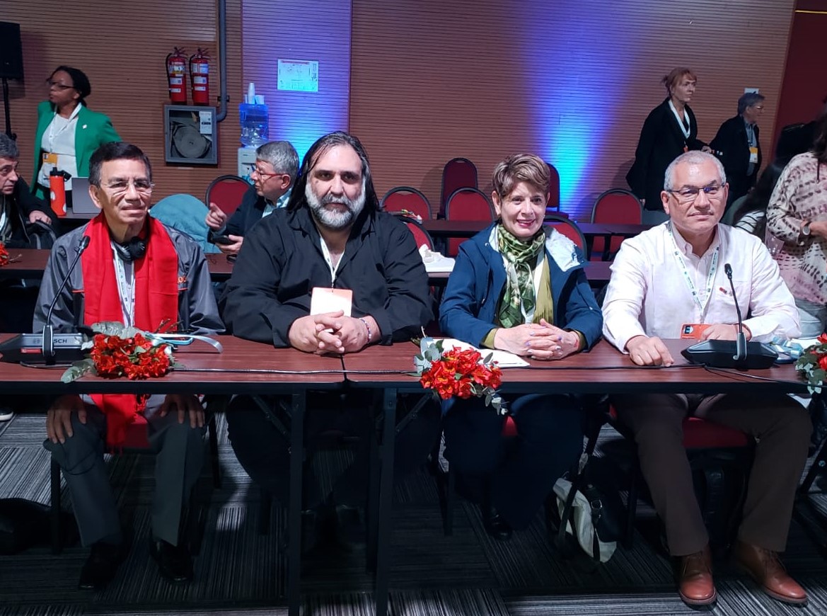 EN EL 10° CONGRESO MUNDIAL DE LA INTERNACIONAL DE LA EDUCACIÓN, SE REUNIÓ LA NUEVA CONDUCCIÓN DEL CONSEJO EJECUTIVO MUNDIAL