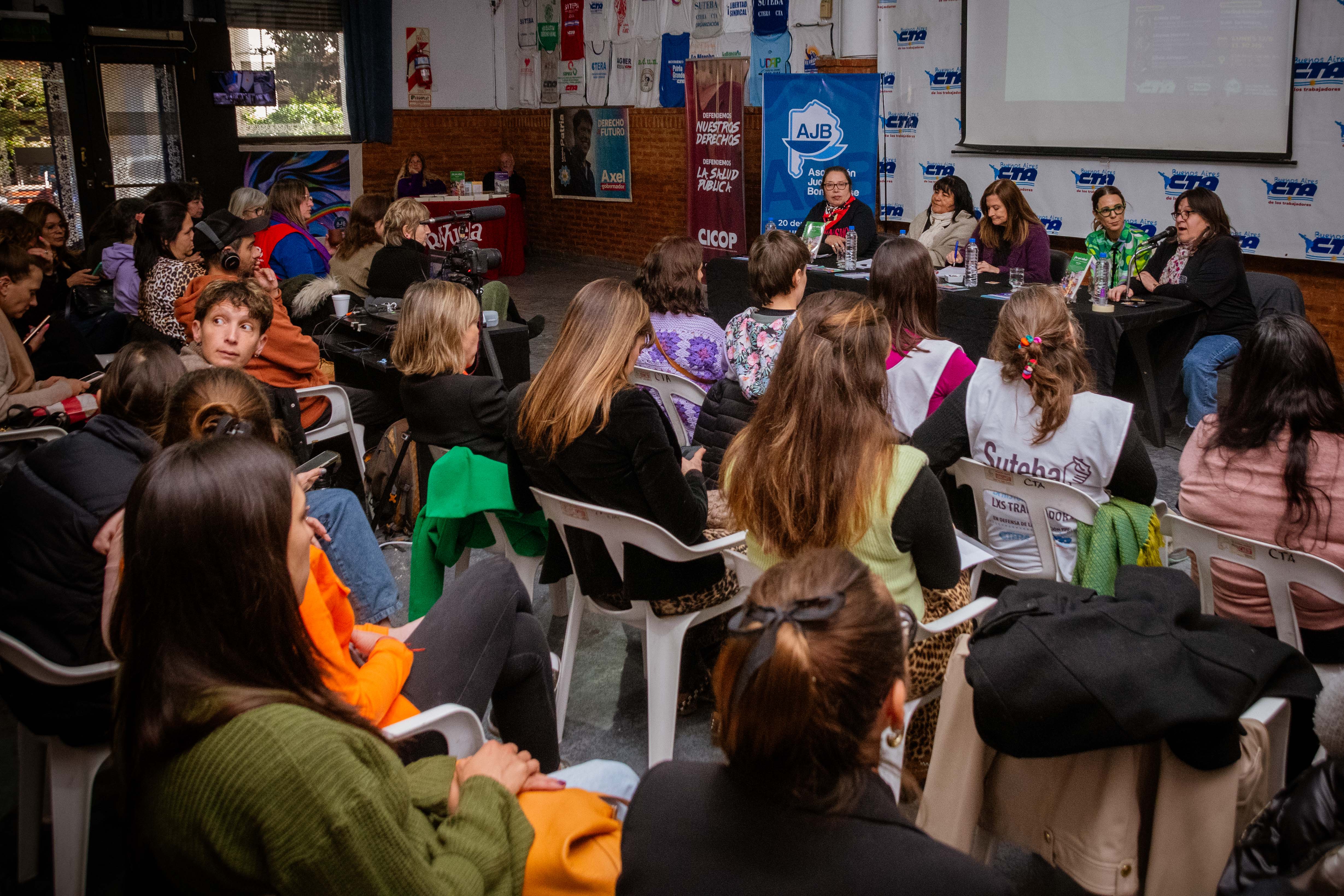SUTEBA PARTICIPÓ DE LA CHARLA DEBATE DE LA AJB SOBRE LA REFORMA JUDICIAL FEMINISTA