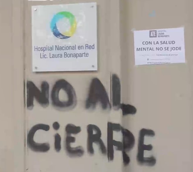 SUTEBA PRESENTE EN EL HOSPITAL BONAPARTE PARA RECHAZAR SU CIERRE