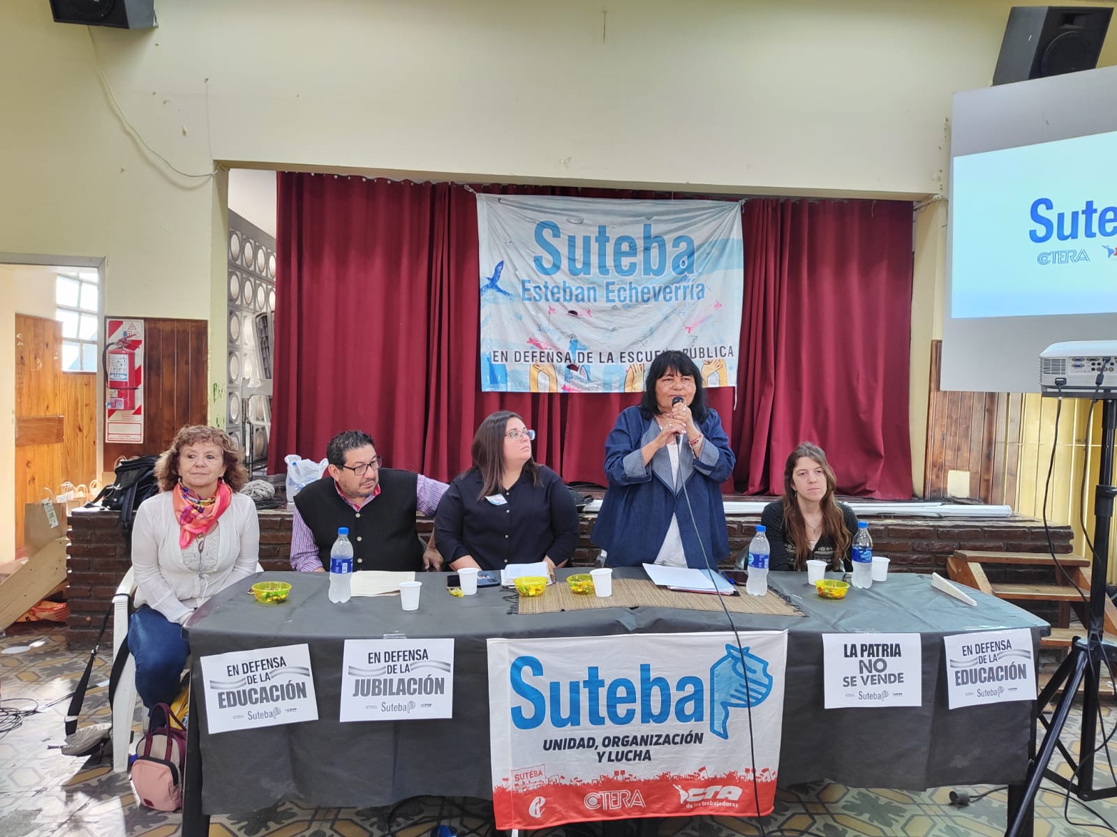 CONGRESO PEDAGÓGICO EN SUTEBA ECHEVERRÍA - "LOS NUEVOS ESCENARIOS EN LA ESCUELA SECUNDARIA: TENSIONES Y DESAFÍOS"