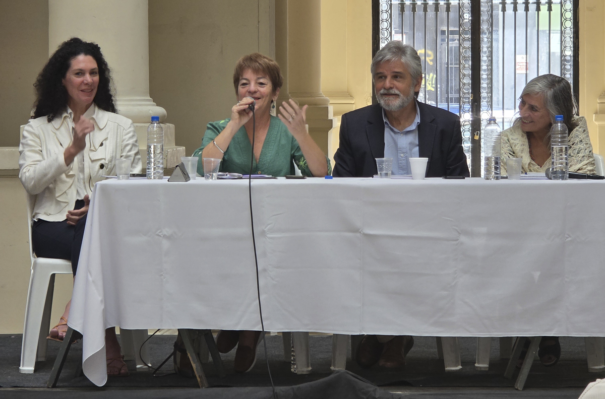 "VIVIR COMO PENSAMOS": HOMENAJE A MARY Y A STELLA EN LA PRESENTACIÓN DE LA REVISTA ANALES DE LA EDUCACIÓN COMÚN