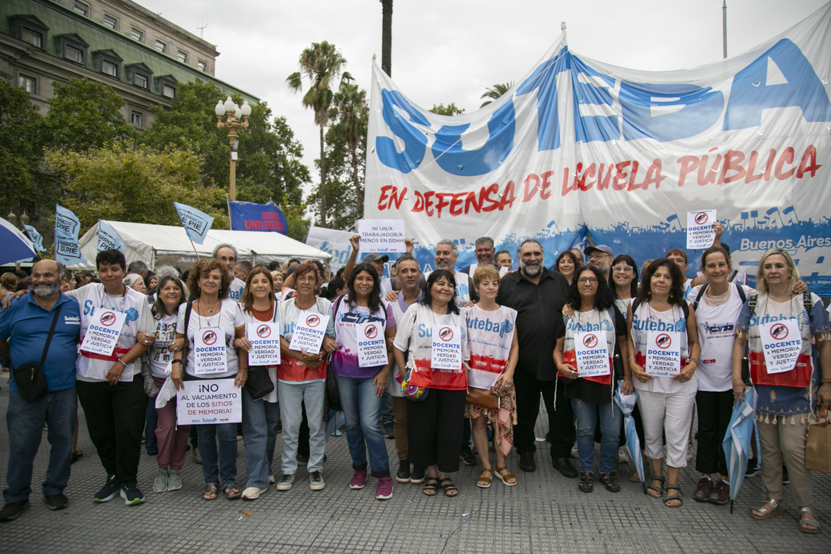 SUTEBA EN LA MARCHA DE LA RESISTENCIA: ¡NI UN PASO ATRÁS, LA MEMORIA NO SE BORRA!