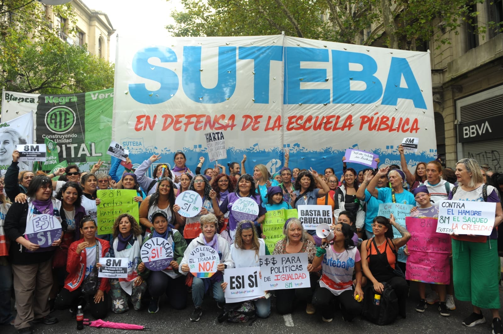8M: MARCHAMOS A PLAZA DE MAYO CONTRA EL HAMBRE, EL SAQUEO Y LA CRUELDAD