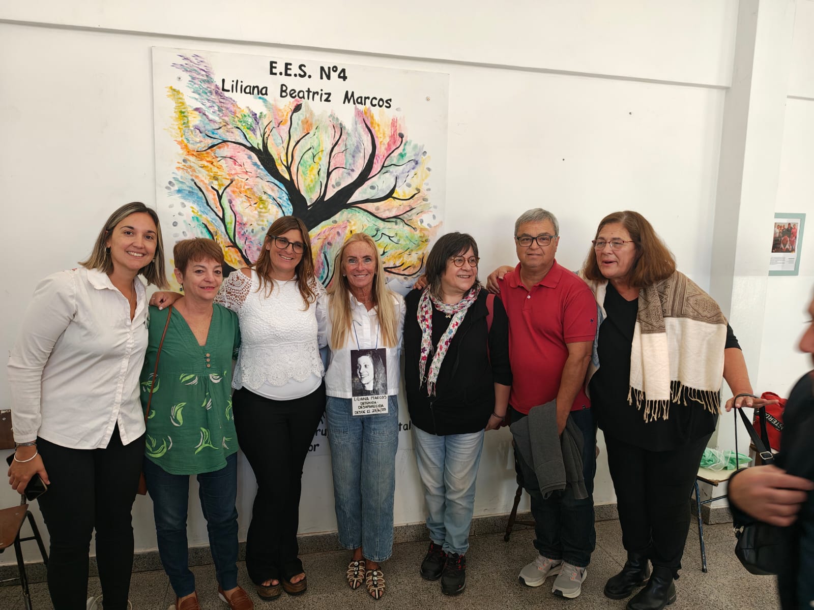 LOBERÍA CONSTRUYE IDENTIDAD Y MEMORIA: DESDE HOY LA EES N°4 SE LLAMA "LILIANA BEATRIZ MARCOS"