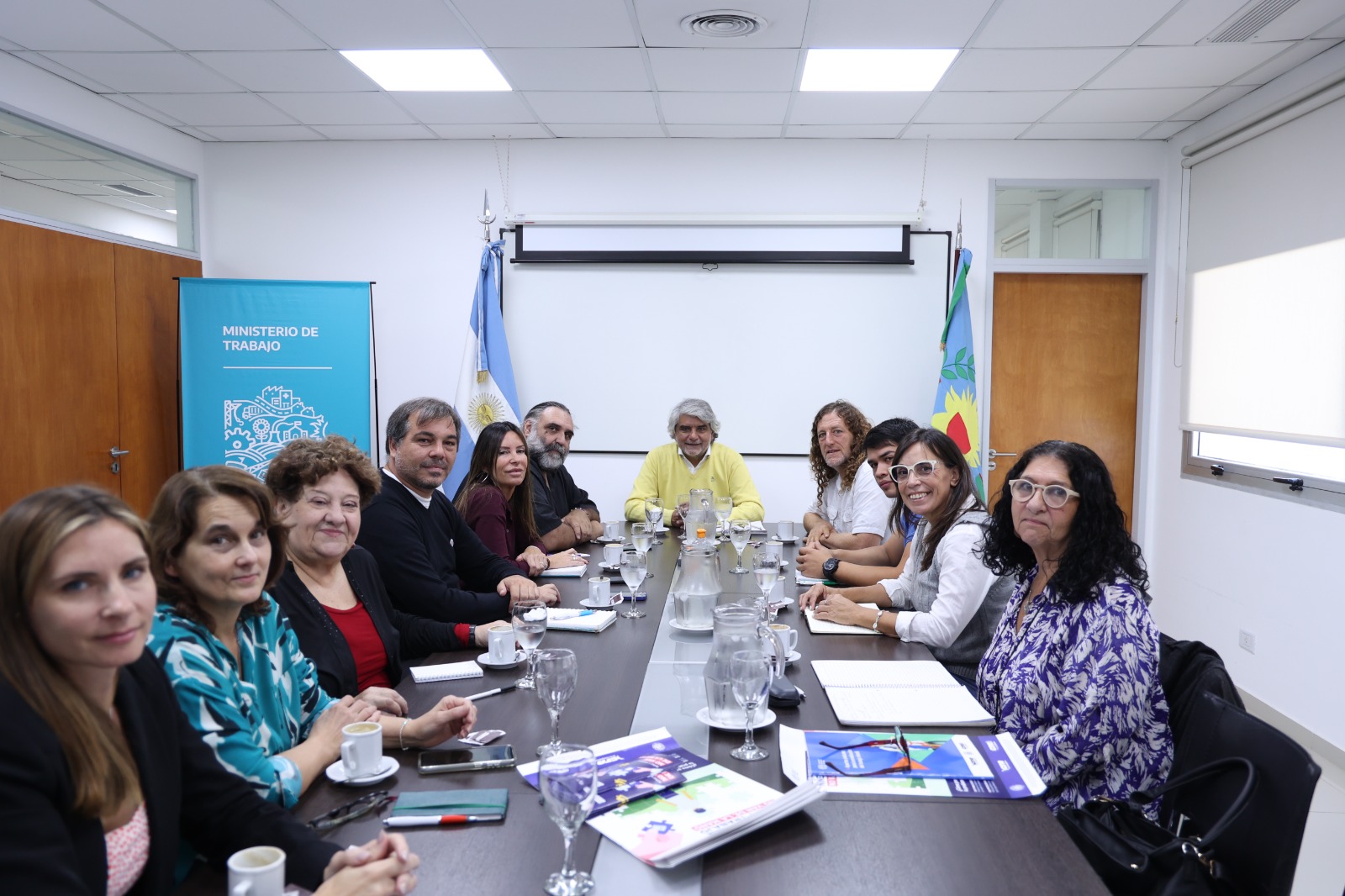 ENCUENTRO CON EL MINISTERIO DE TRABAJO BONAERENSE POR LOS DERECHOS DE LAS NIÑECES