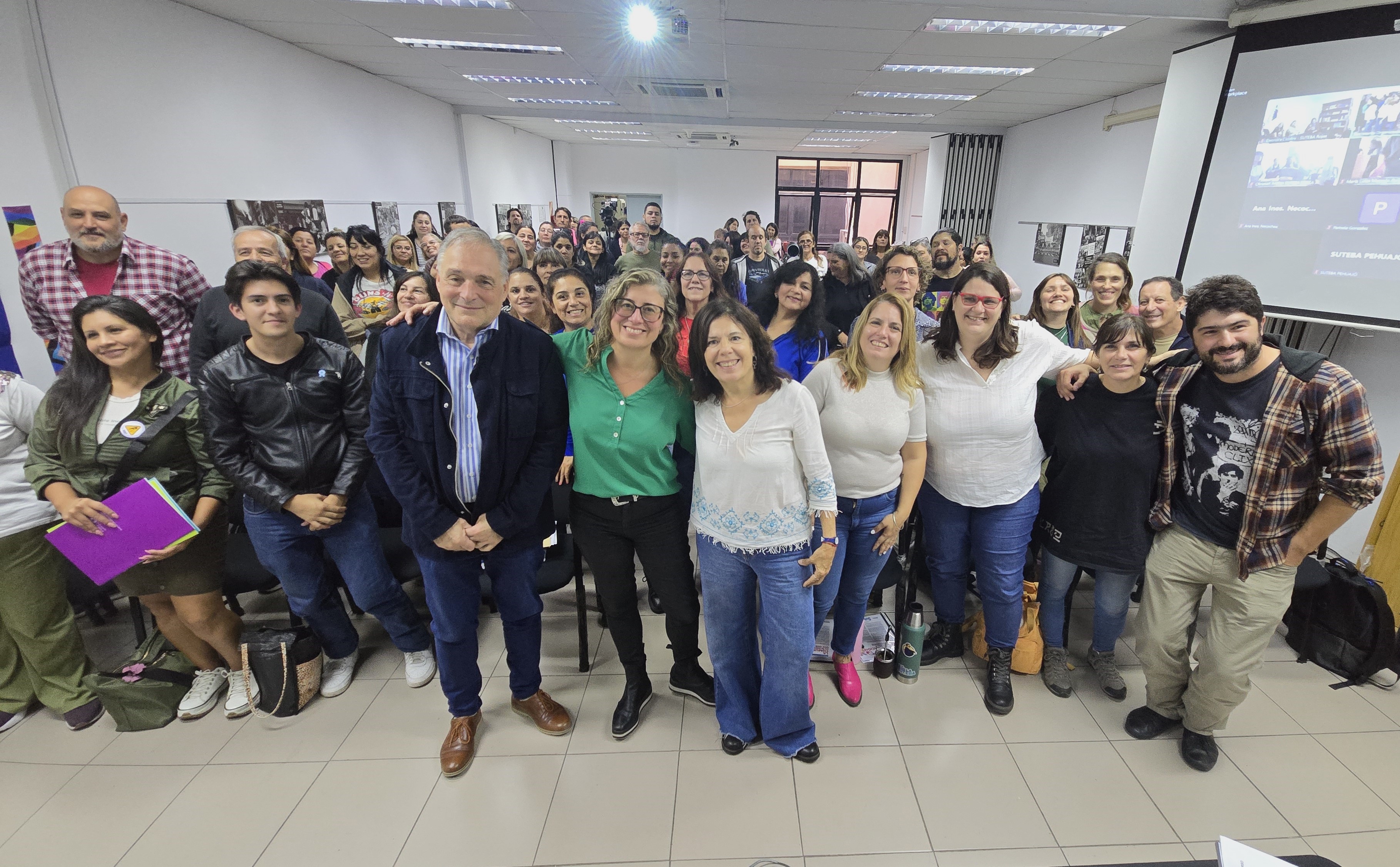 PRIMER ENCUENTRO: "LA COMUNICACIÓN EN LA ESCUELA QUE QUEREMOS"