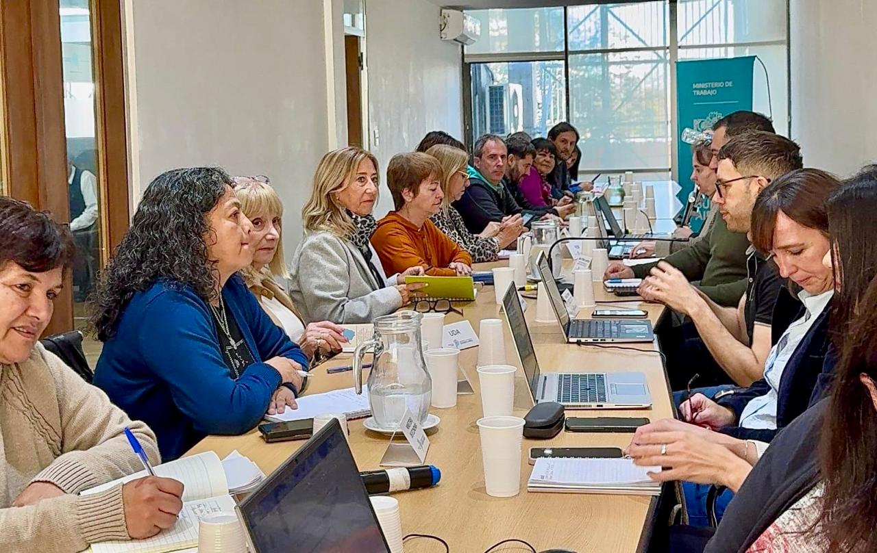 PARITARIA SALARIAL DOCENTE PASÓ A CUARTO INTERMEDIO