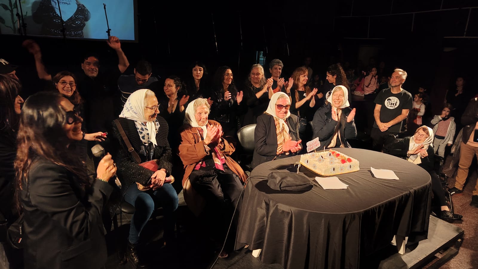 48 AÑOS DE LUCHA: EL SUTEBA PRESENTE EN EL ANIVERSARIO DE MADRES DE PLAZA DE MAYO