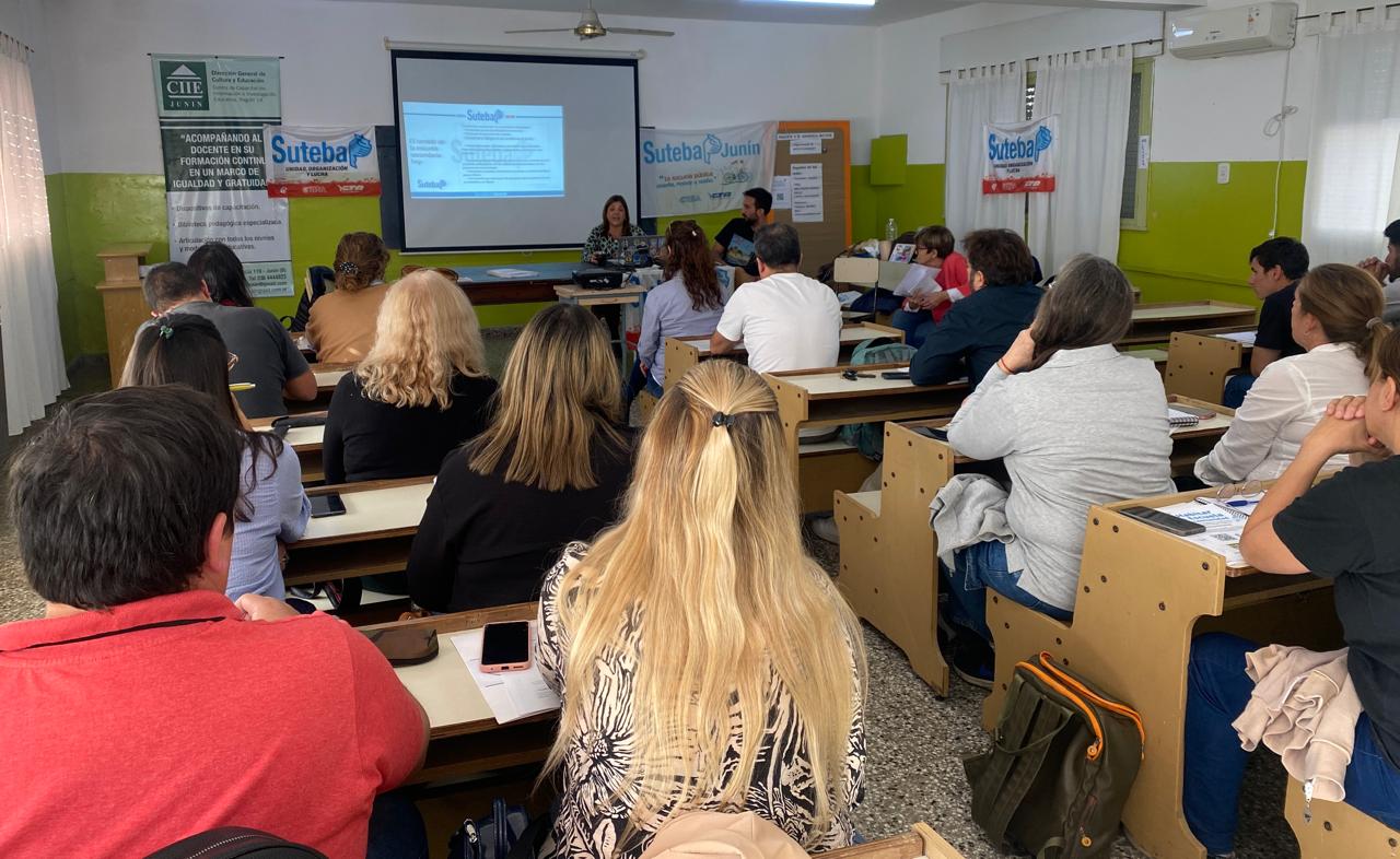 LA SECRETARÍA DE EDUCACIÓN EN EL TERRITORIO