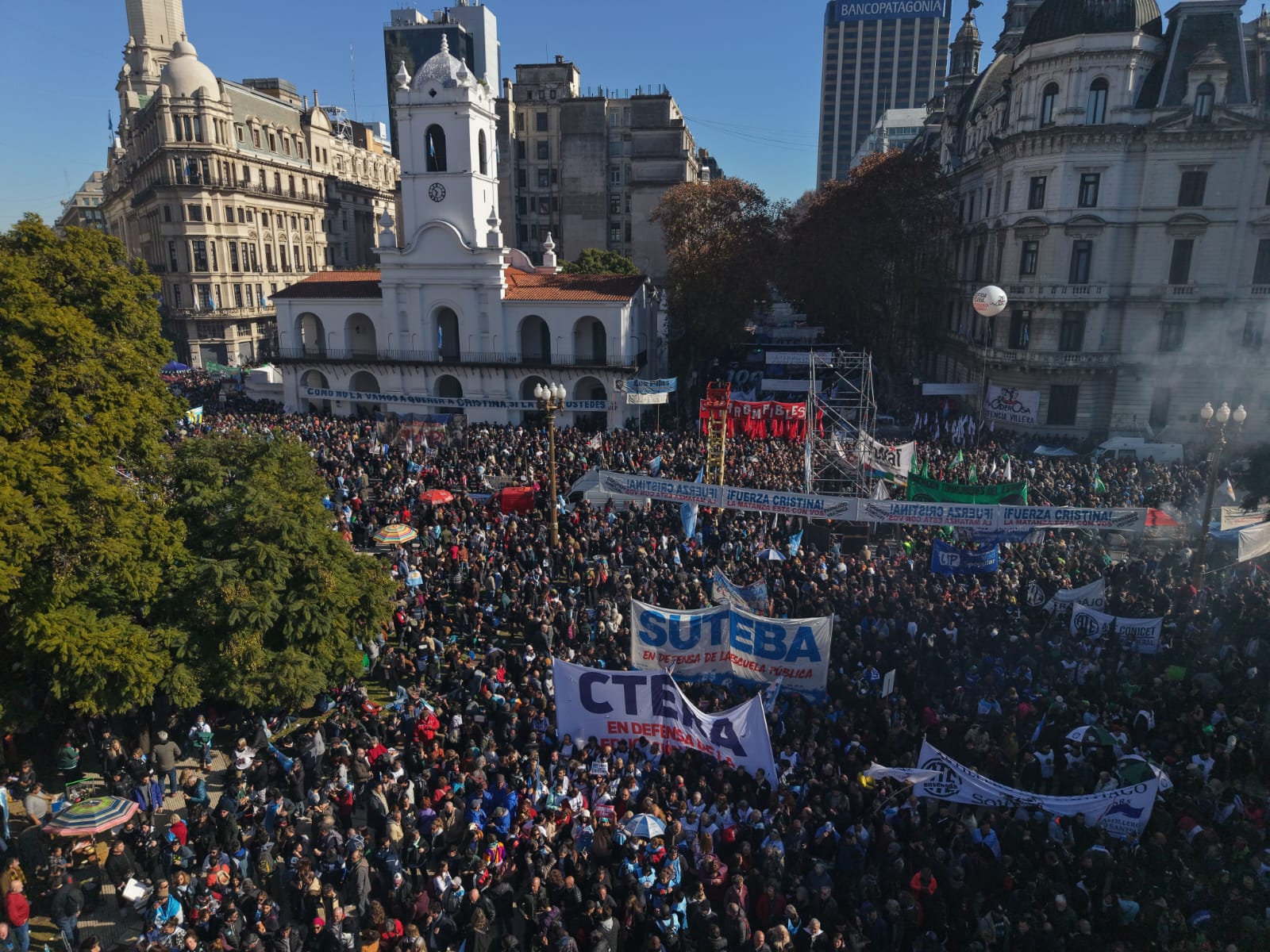 SUTEBA EN DEFENSA DE LA DEMOCRACIA CONTRA LA PROSCRIPCIÓN
