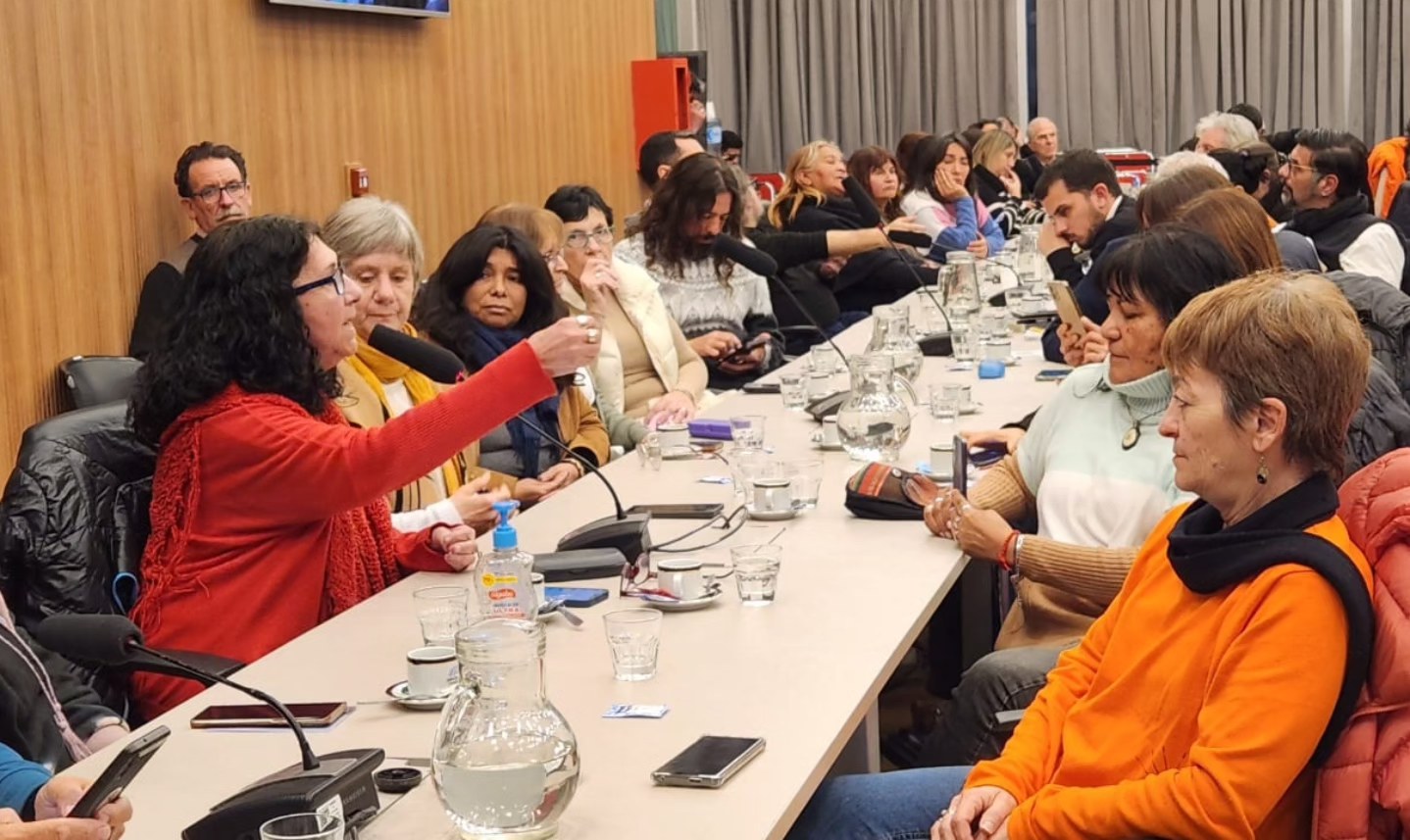 A 40 AÑOS DEL JUICIO A LAS JUNTAS, SUTEBA Y CTERA PRESENTES PARA DEFENDER LA MEMORIA, LA VERDAD Y LA JUSTICIA