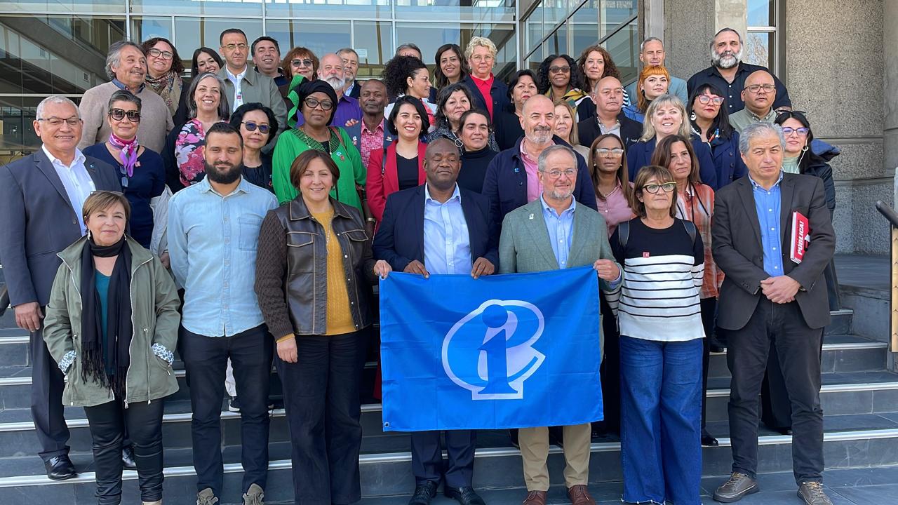 PRESENTES EN LA CUMBRE MUNDIAL DE DOCENTES EN CHILE