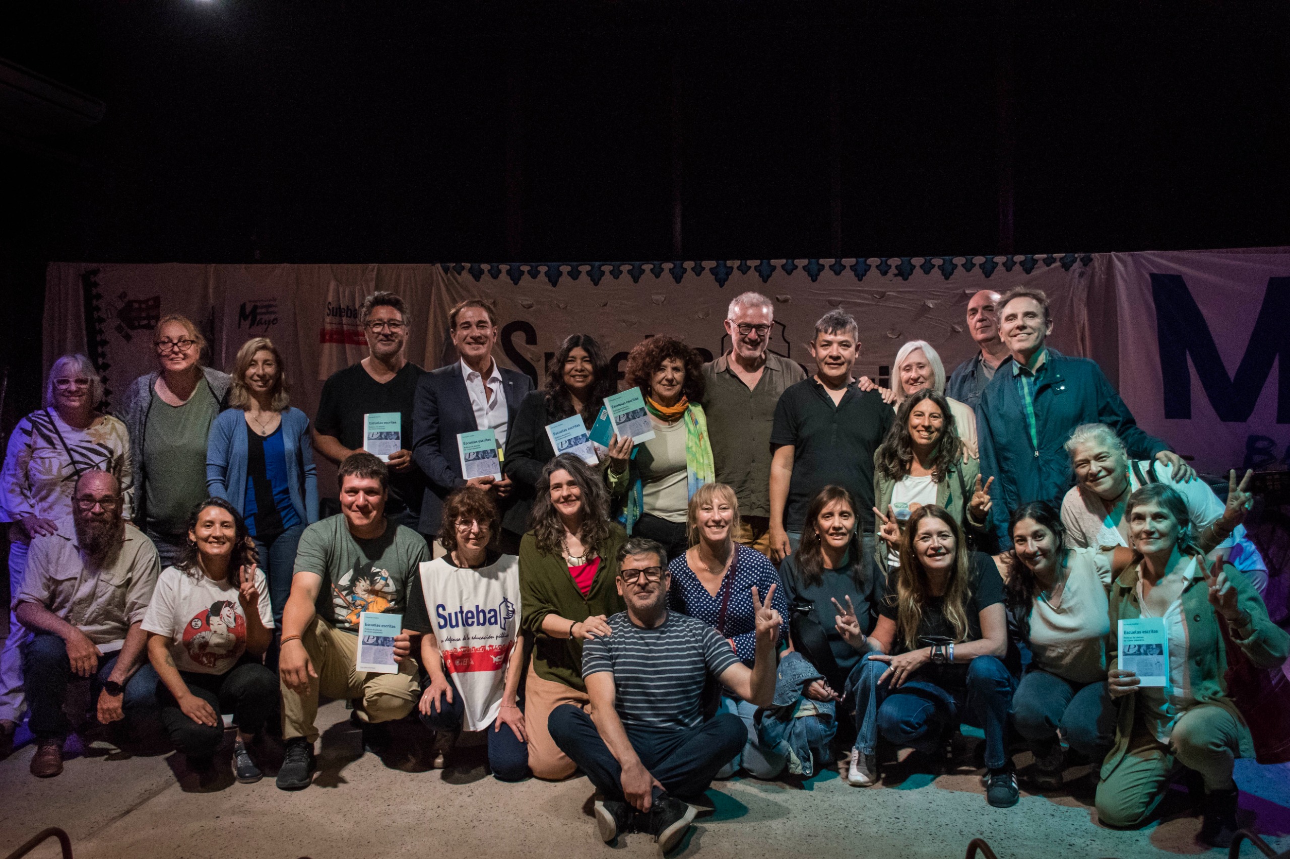 SUTEBA EN EL LANZAMIENTO DEL LIBRO "ESCUELAS ESCRITAS, POÉTICAS DE JÓVENES DE CLASES POPULARES" EN BERISSO