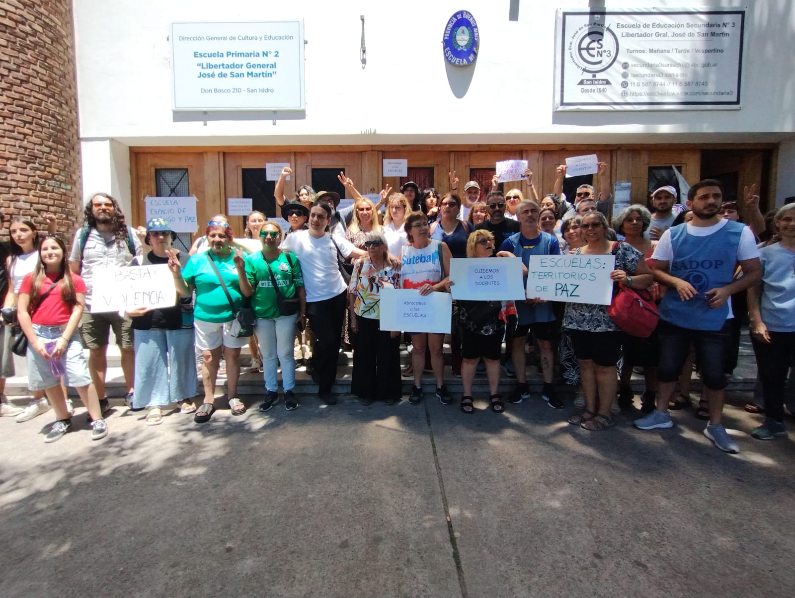 ABRAZO SIMBÓLICO EN SAN ISIDRO: LA ESCUELA PÚBLICA COMO TERRITORIO DE PAZ