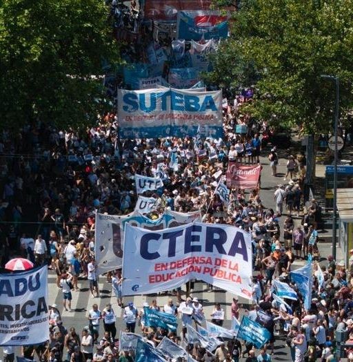 CTERA REPUDIA LA APROBACIÓN DE LA REFORMA LABORAL Y CONVOCA A PROFUNDIZAR LA LUCHA EN LAS CALLES