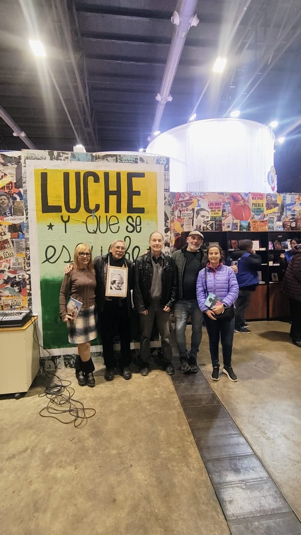 TRABAJADORXS DE LA EDUCACIÓN PRESENTARON SUS OBRAS EN LA FERIA DEL LIBRO