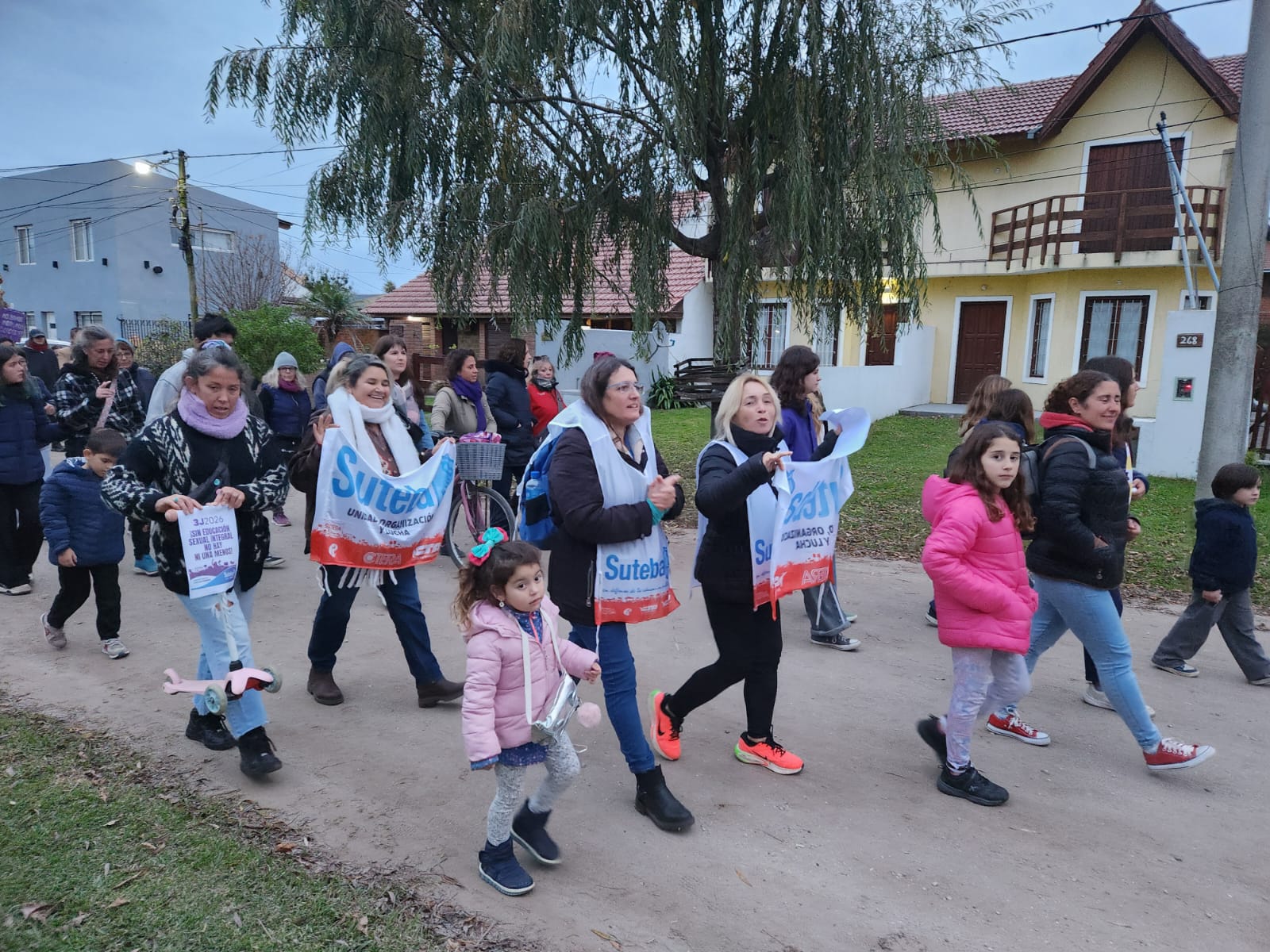 NI UNA MENOS: ¡UN GRITO COLECTIVO EN TODA LA PROVINCIA!