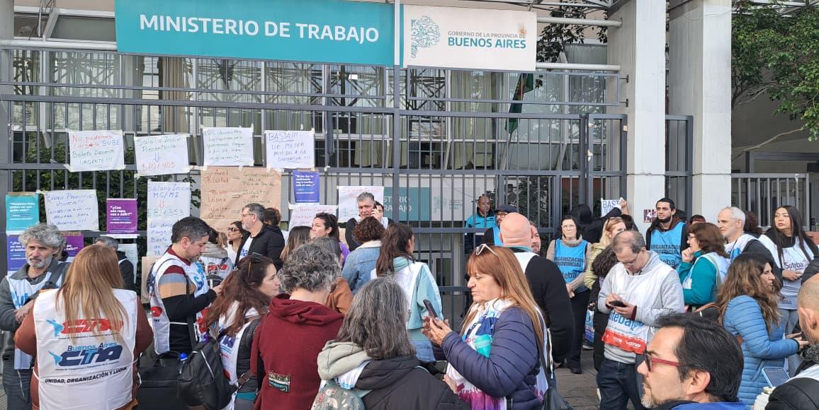 EL FUDB RECLAMÓ UNA URGENTE RECOMPOSICIÓN SALARIAL
