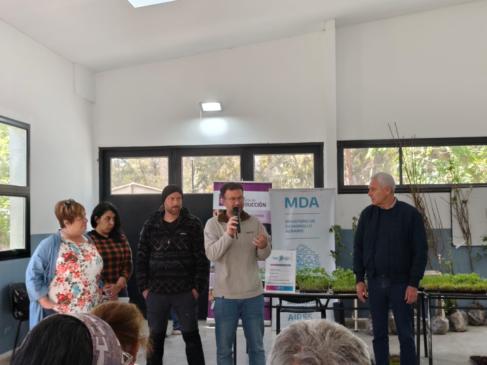 SUTEBA DIJO PRESENTE EN LA ENTREGA DE PLANTINES DE TEMPORADA