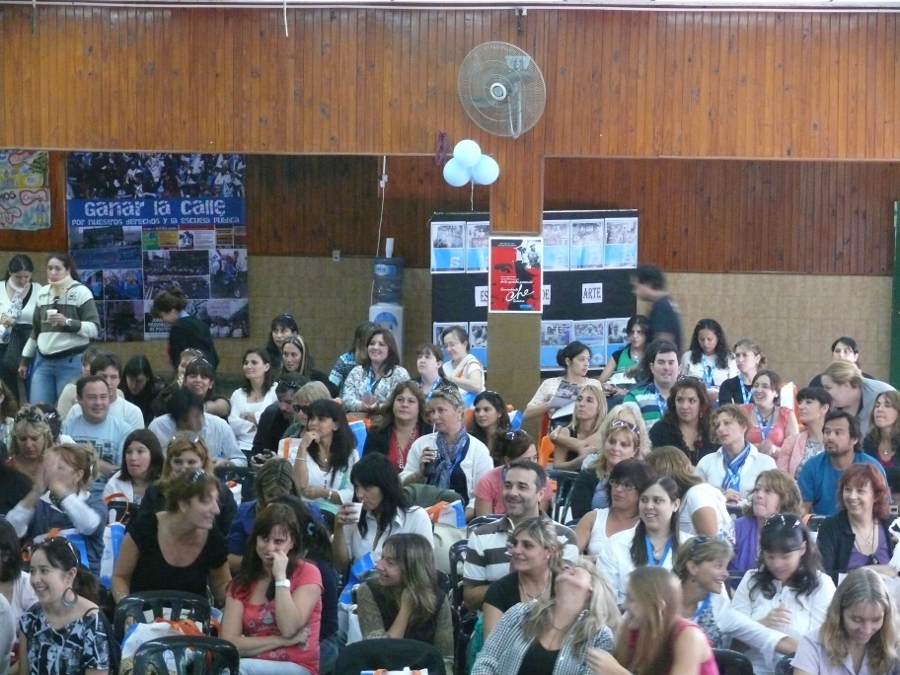 SAN NICOLÁS:  JORNADA REGIONAL SUTEBA 25 AÑOS