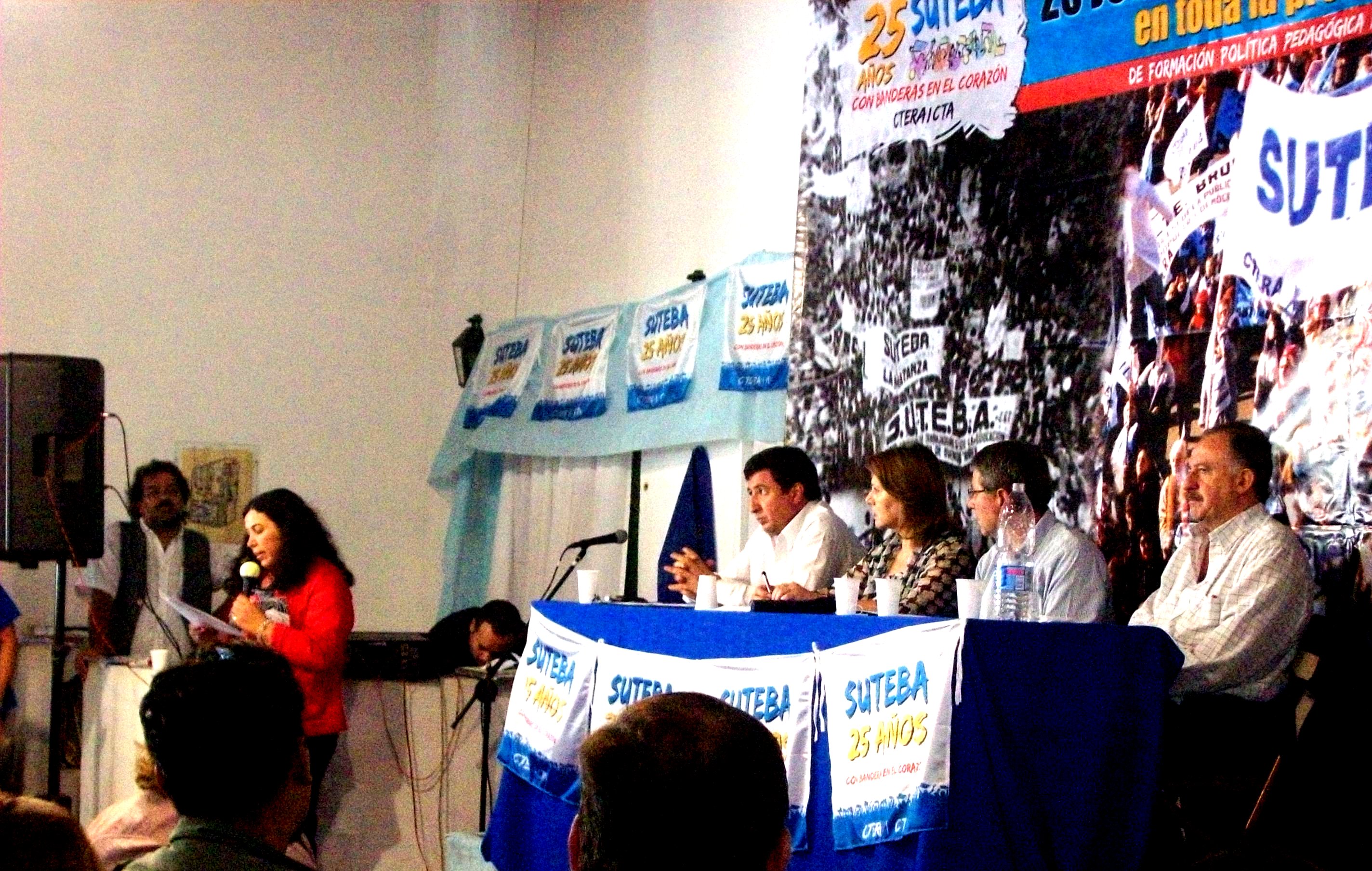 LUJÁN: JORNADA REGIONAL SUTEBA 25 AÑOS