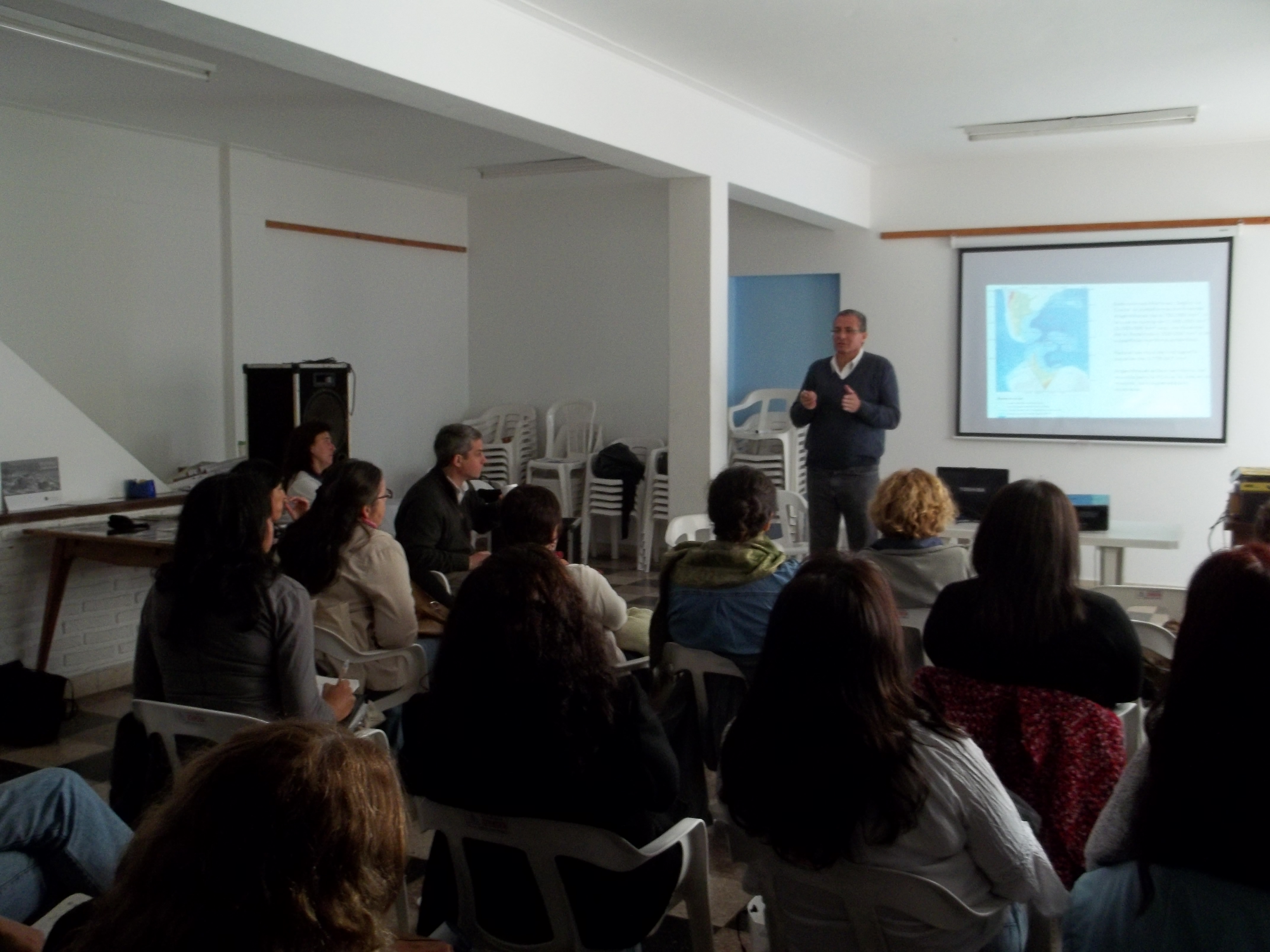 FINALIZÓ EL CICLO-TALLER: «EL PASADO RECIENTE A LA LUZ DE LOS TIEMPOS ACTUALES»