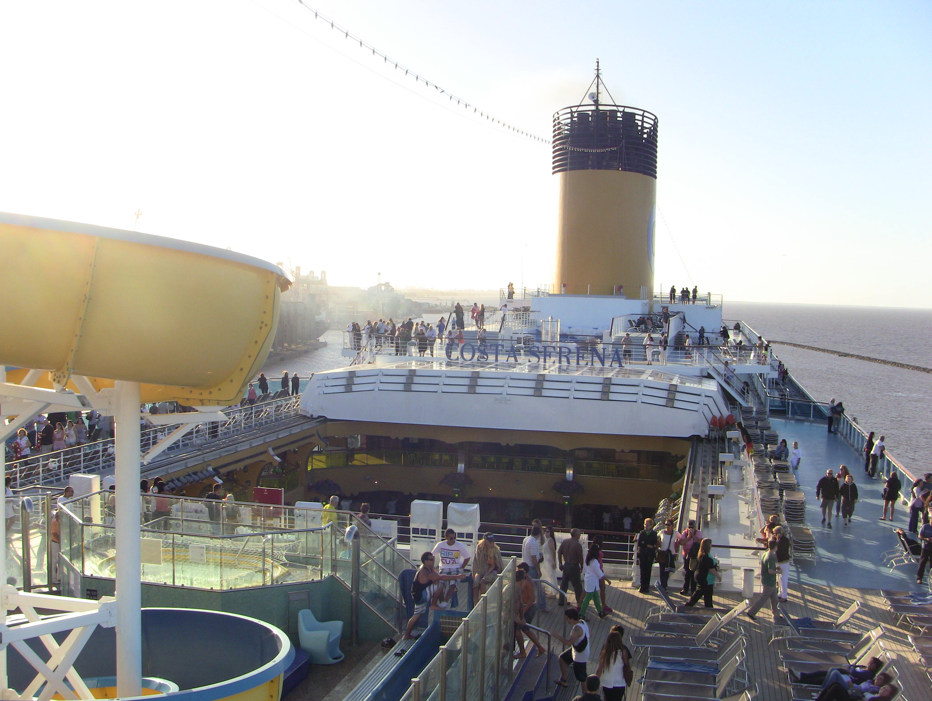 REGRESÓ EL CRUCERO CON EL PRIMER CONTINGENTE DE JUBILADOS DEL SUTEBA