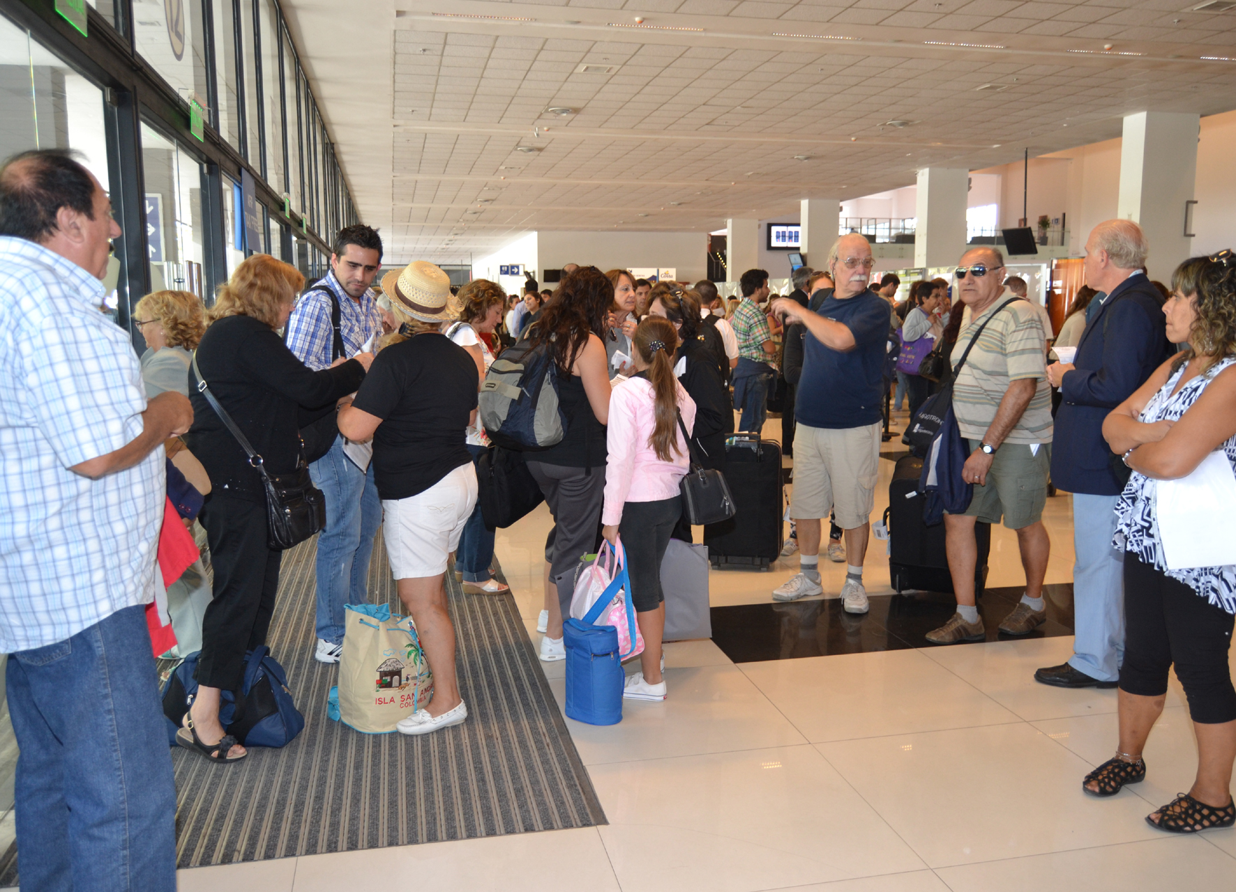 REGRESÓ EL CRUCERO CON EL PRIMER CONTINGENTE DE JUBILADOS DEL SUTEBA