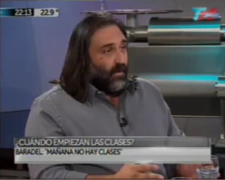 ROBERTO BARADEL EN "A DOS VOCES"