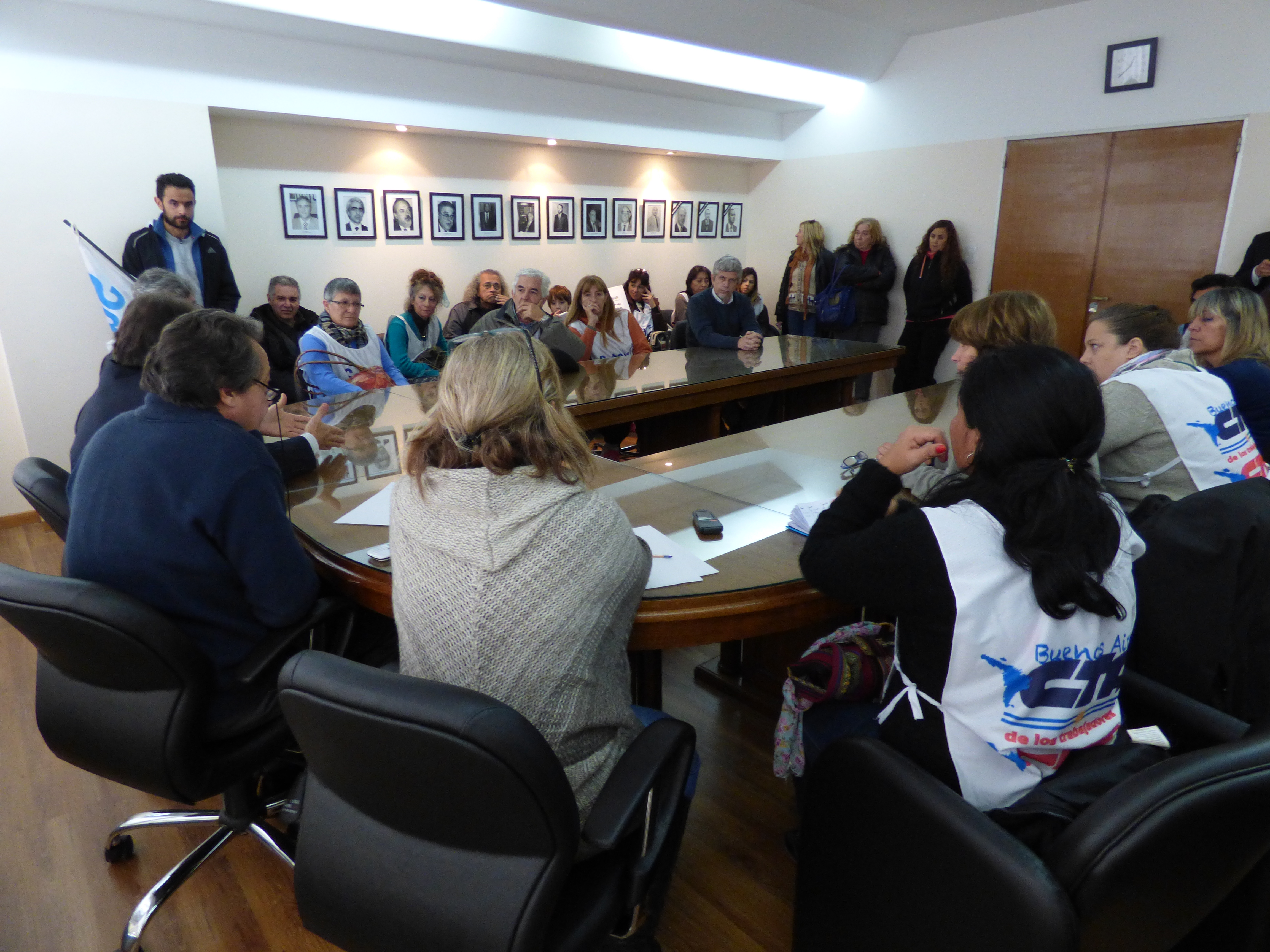 REUNIÓN POR IOMA 