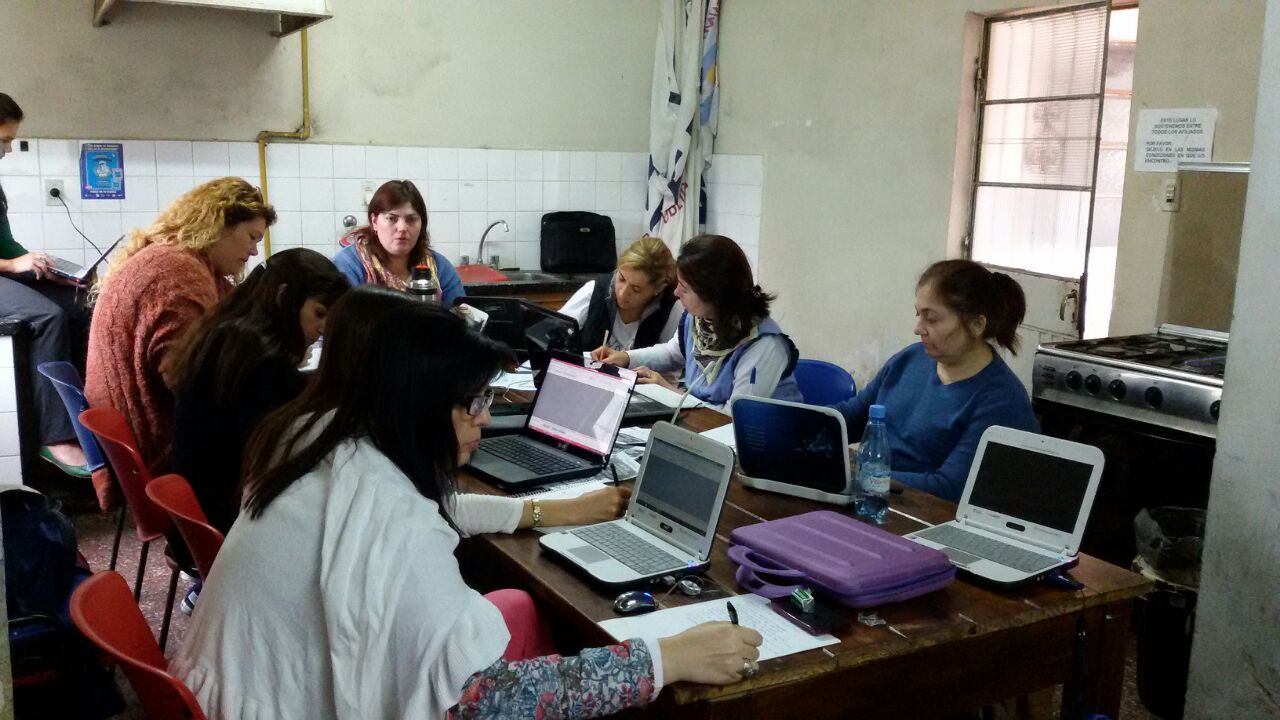 TERCER SEMINARIO "ENSEÑAR CON LA RADIO ESCOLAR COMUNITARIA"