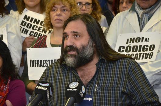 FUERTE REPUDIO DEL SUTEBA A LAS DECLARACIONES DE LUIS BARRIONUEVO.