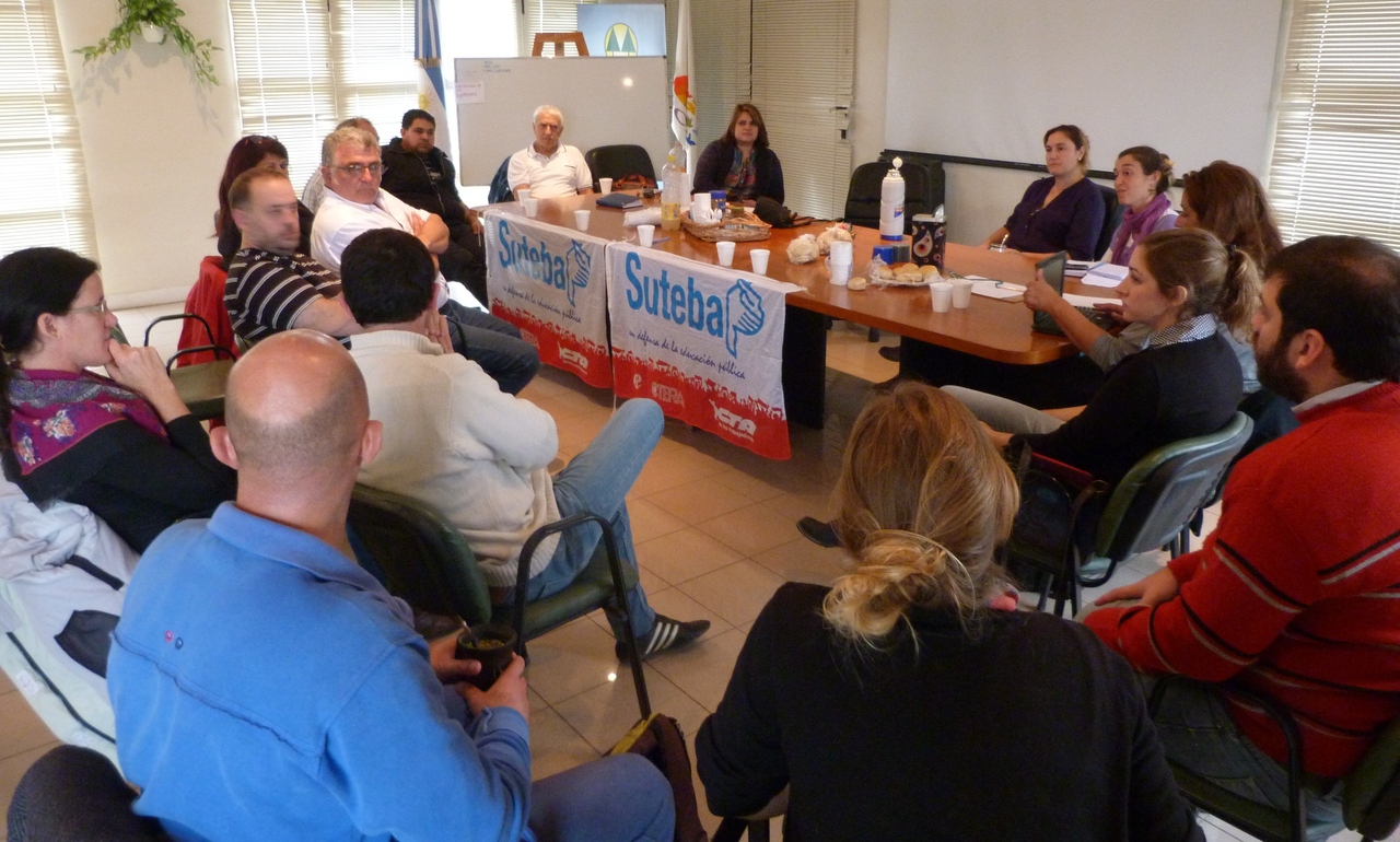 SUTEBA RECORRIÓ ESCUELAS TÉCNICAS DE NAVARRO Y SUIPACHA