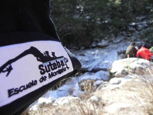 ESCUELA DE MONTAÑA