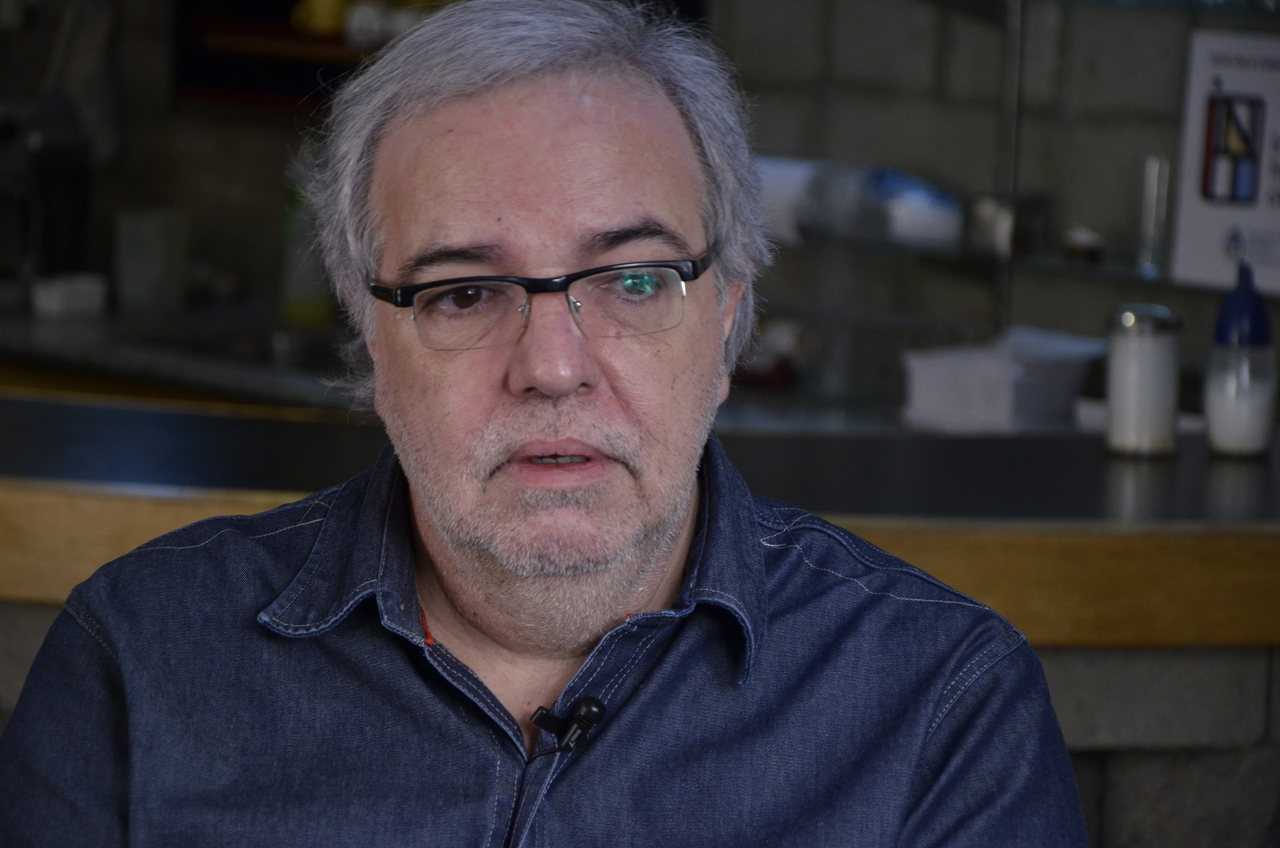 ENTREVISTA CON EDUARDO ALIVERTI POR LA ESCUELA PÚBLICA