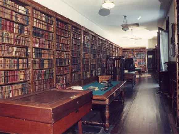 3 DE SEPTIEMBRE: FUNDACIÓN DEL INSTITUTO HISTÓRICO-GEOGRÁFICO DEL RÍO DE LA PLATA