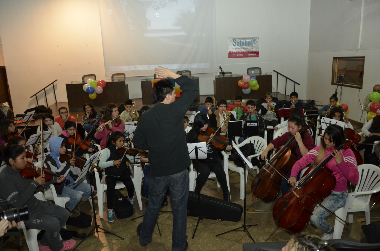 SAN MARTIN-TRES DE FEBRERO: JORNADA DISTRITAL POR EL MOVIMIENTO PEDAGÓGICO LATINOAMERICANO