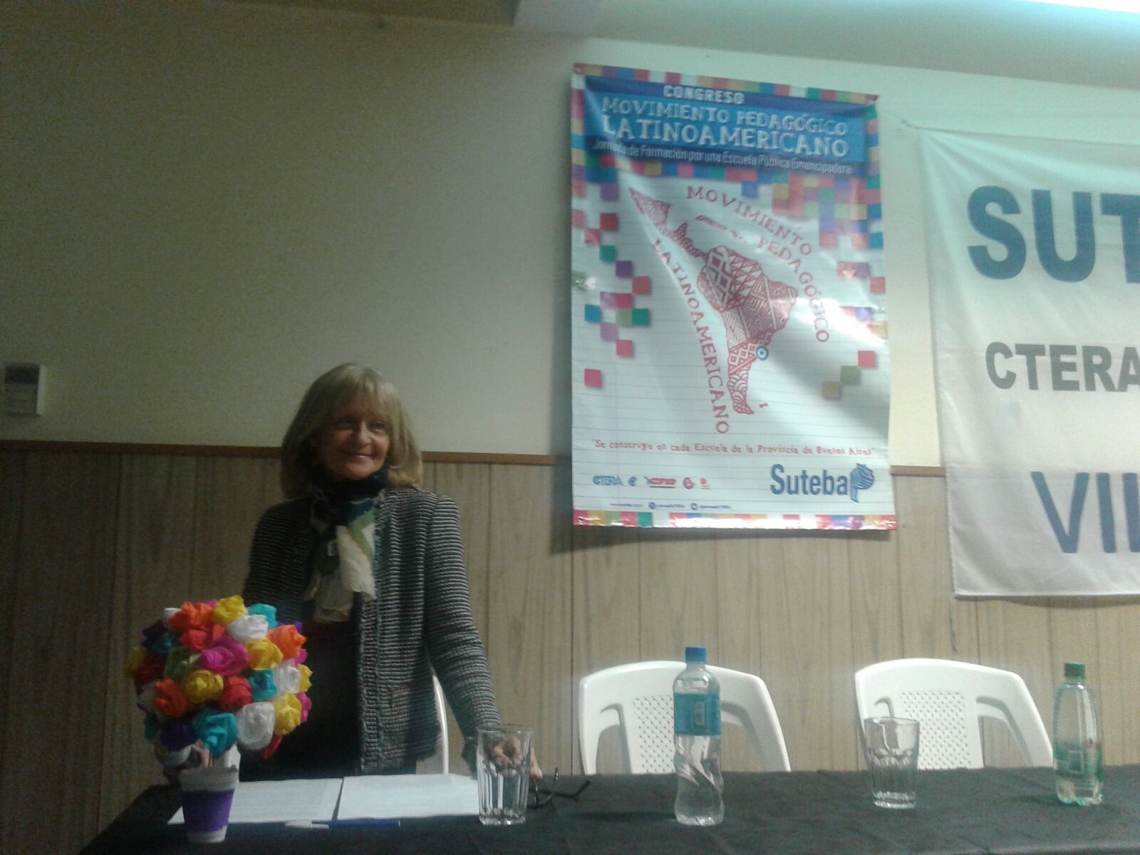 VILLEGAS ABRAZÓ AL MOVIMIENTO PEDAGÓGICO LATINOAMERICANO