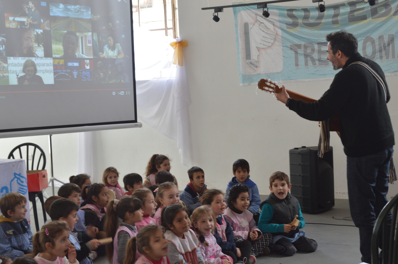 EMOTIVA JORNADA DEL MOVIMIENTO PEDAGÓGICO LATINOAMERICANO EN TRES LOMAS