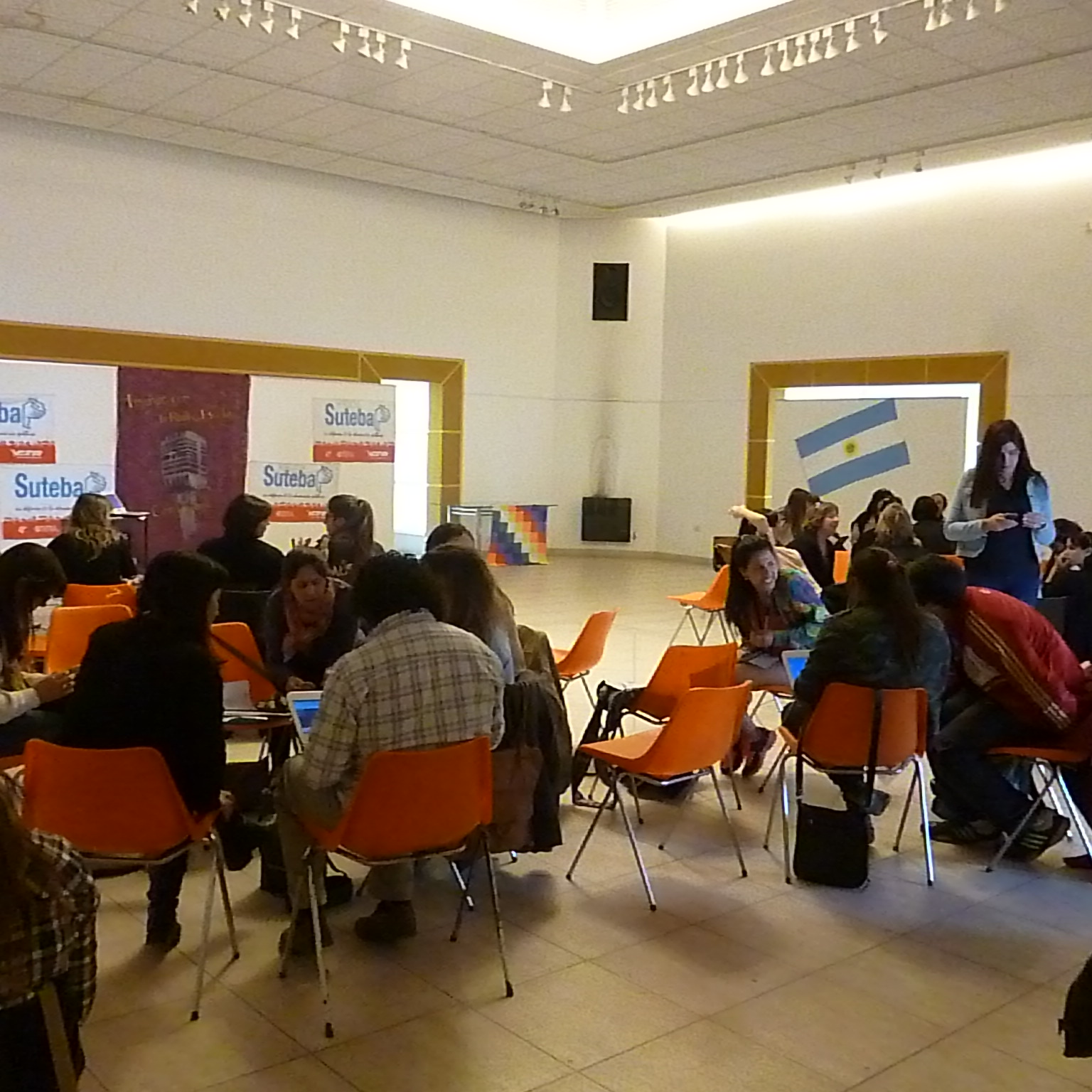 RAUCH: SEMINARIO "ENSEÑAR CON LA RADIO ESCOLAR COMUNITARIA"