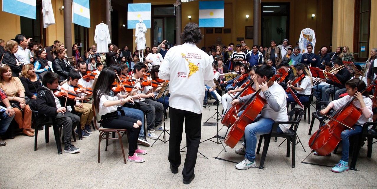 CIERRE A TODA ORQUESTA PARA EL MOVIMIENTO PEDAGÓGICO LATINOAMERICANO