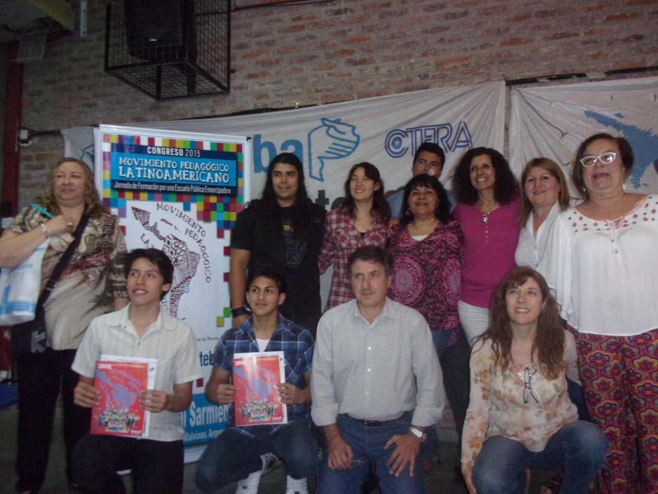 RELANZAMIENTO DE LA REVISTA "LA EDUCACIÓN EN NUESTRAS MANOS" SOBRE EL MPL