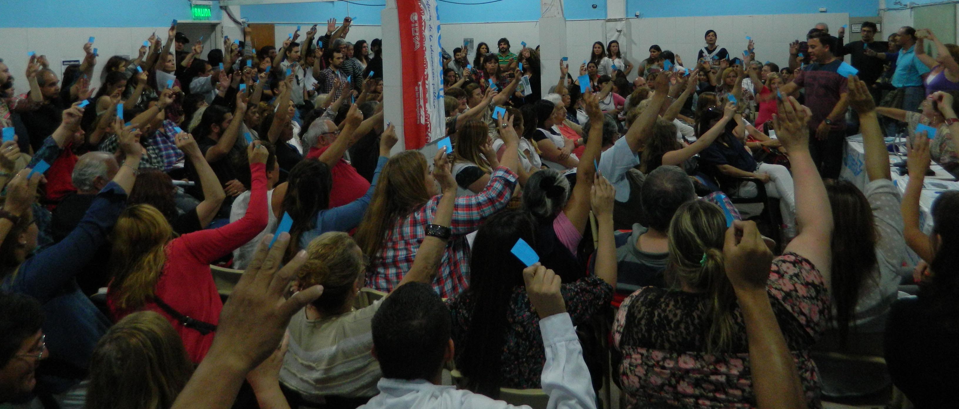 POR AMPLÍSIMA MAYORÍA, ASAMBLEAS DISTRITALES APROBARON POLÍTICA GREMIAL 2016, <BR />LA MEMORIA Y EL BALANCE, MANDATO QUE LLEVARÁN AL XXIX CONGRESO PROVINCIAL