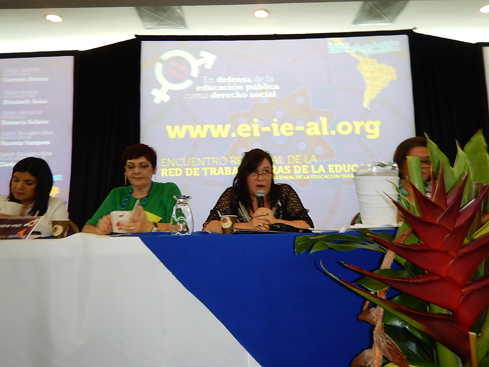 SUTEBA-CTERA CONTINÚAN TRABAJANDO EN EL III ENCUENTRO DEL MPL EN COSTA RICA