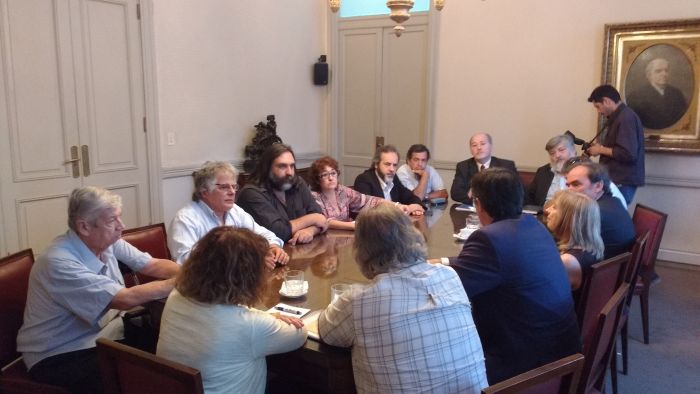 <STRONG>PARITARIA NACIONAL</STRONG>
CTERA PLANTEÓ SUS DEMANDAS AL MINISTRO DE EDUCACIÓN DE LA NACIÓN ESTEBAN BULLRICH