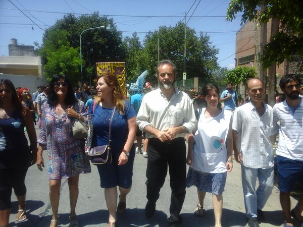 SUTEBA REPUDIA REPRESIÓN A MURGA DEL BAJO FLORES