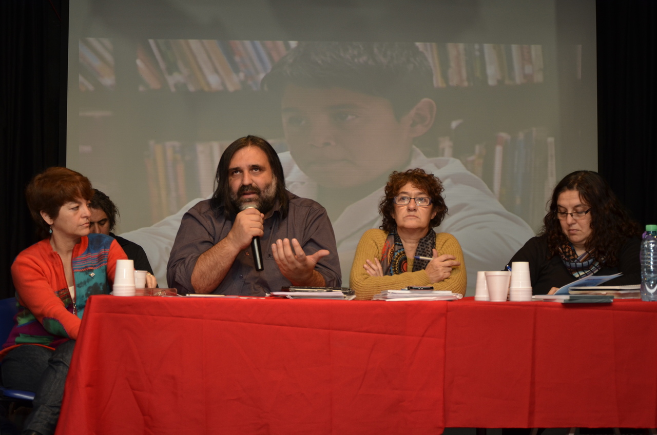 POR LA ORGANIZACIÓN EN LA LUCHA